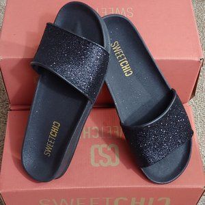 SWEETCHIC sandals